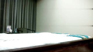 赵探花丰满女技师特殊服务